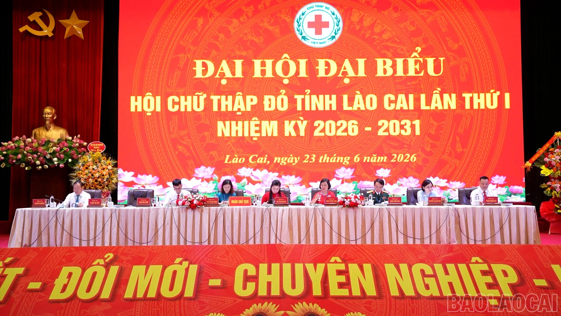 baolaocai-br_dung-ps07-50-24-20still276.jpg