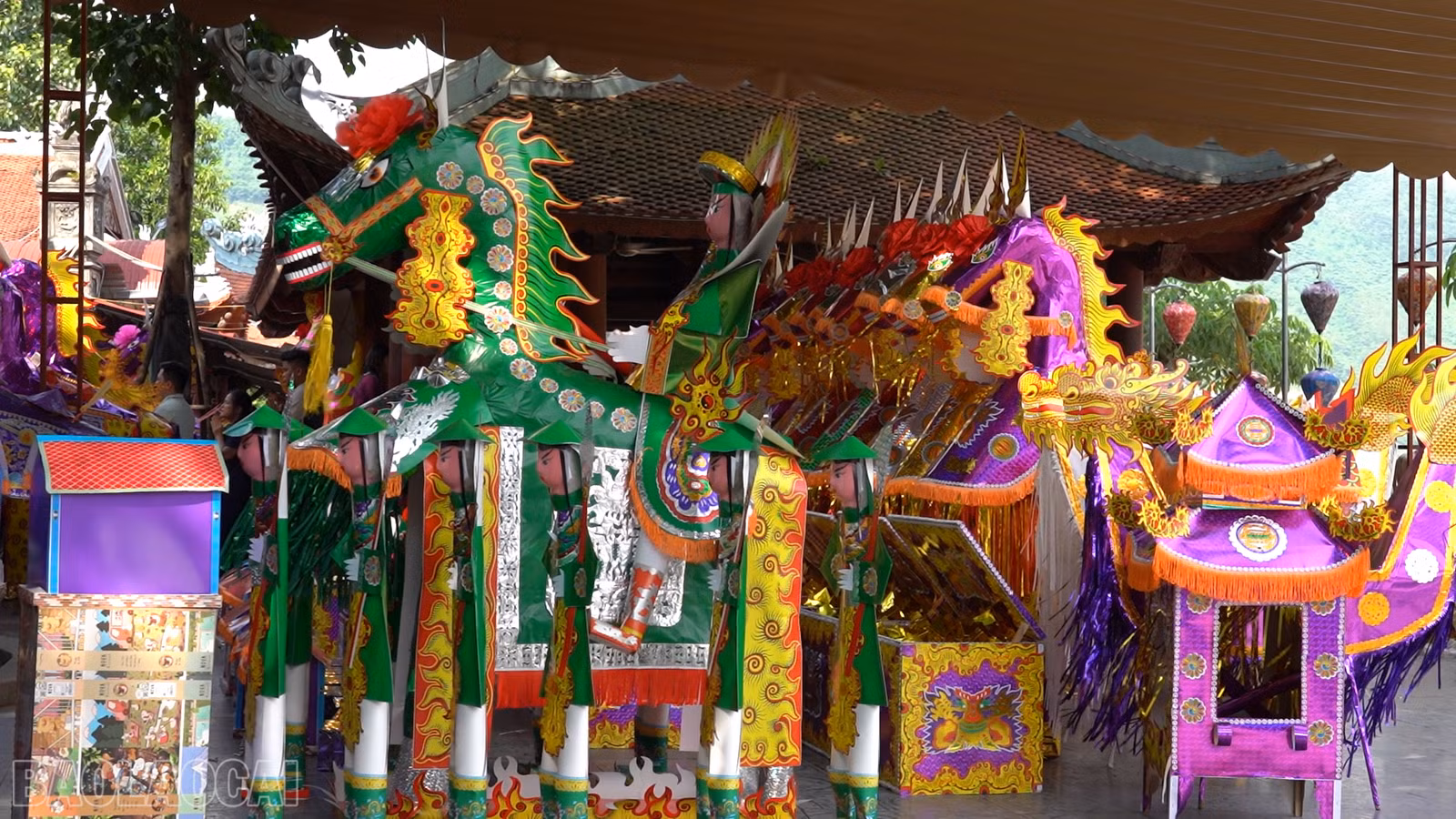 baolaocai-bl_anh-12-quang-canh-ngoai-den.png