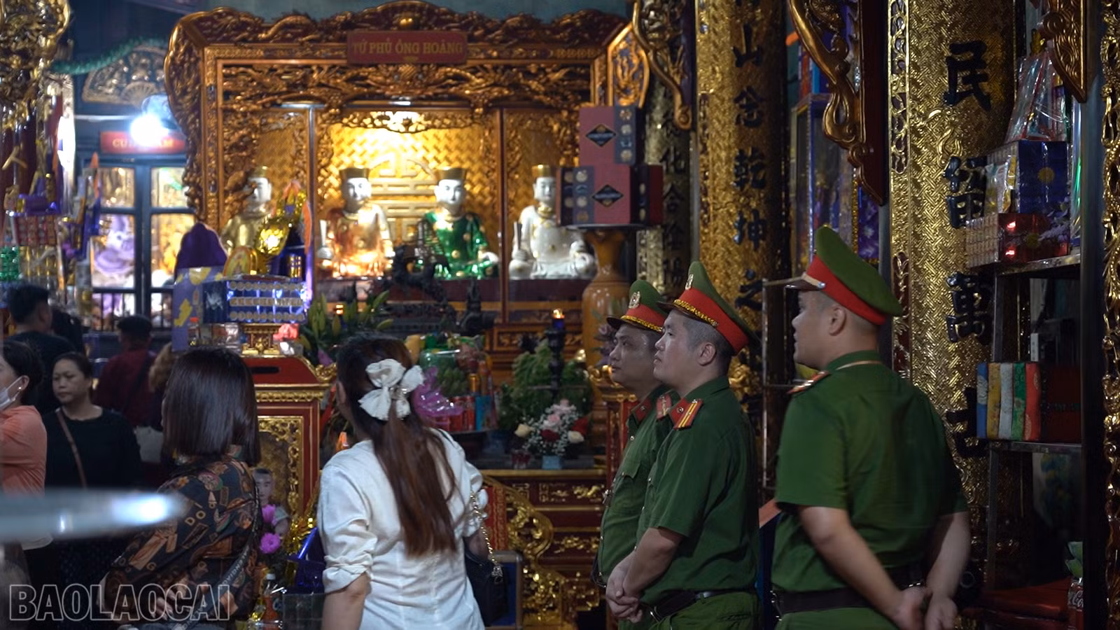 baolaocai-bl_anh-14-quang-canh-ben-trong-den.png