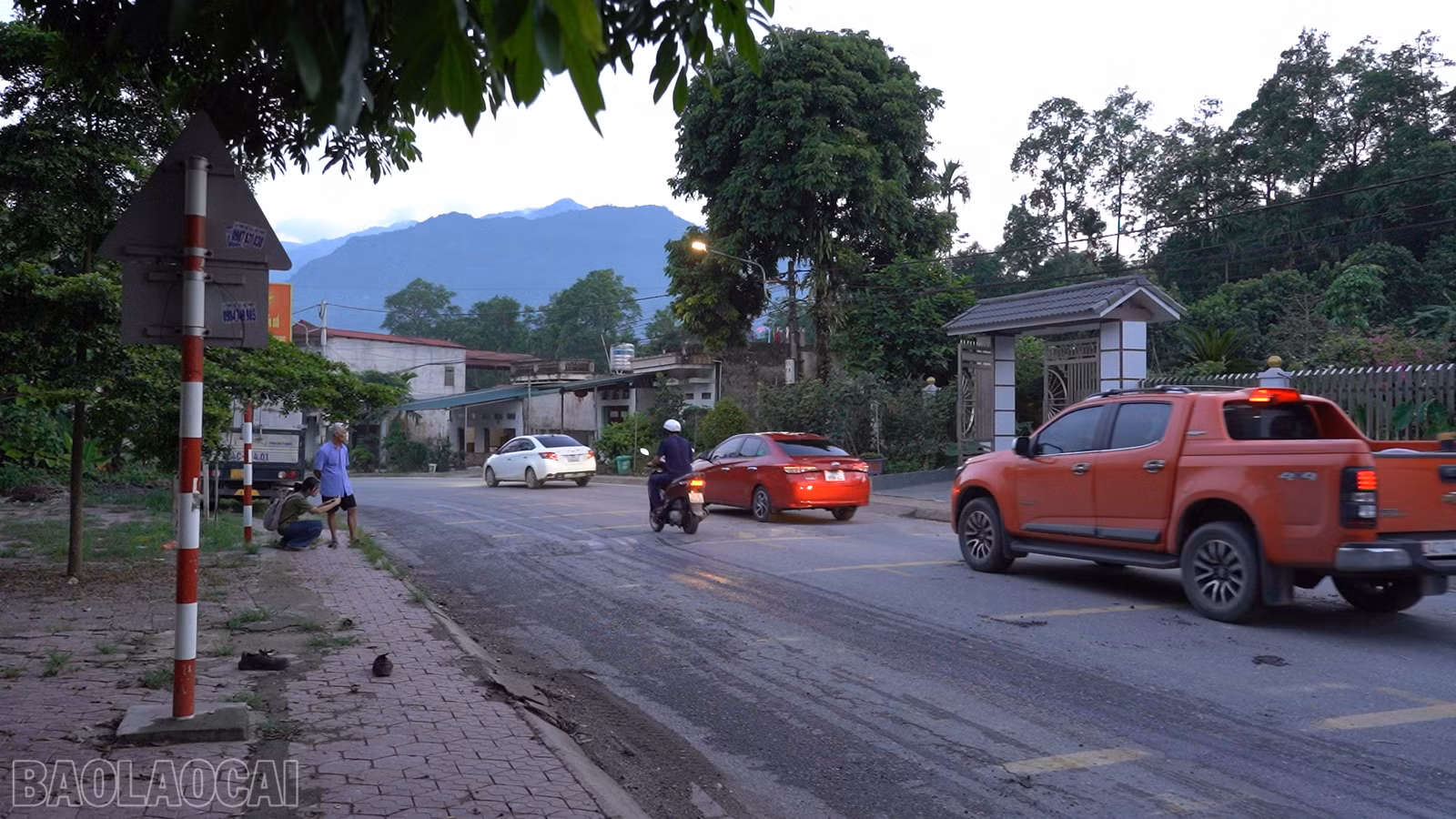 baolaocai-bl_anh-2-go-giam-toc-tai-khu-vuc-thon-pheo-xa-gia-phu.png