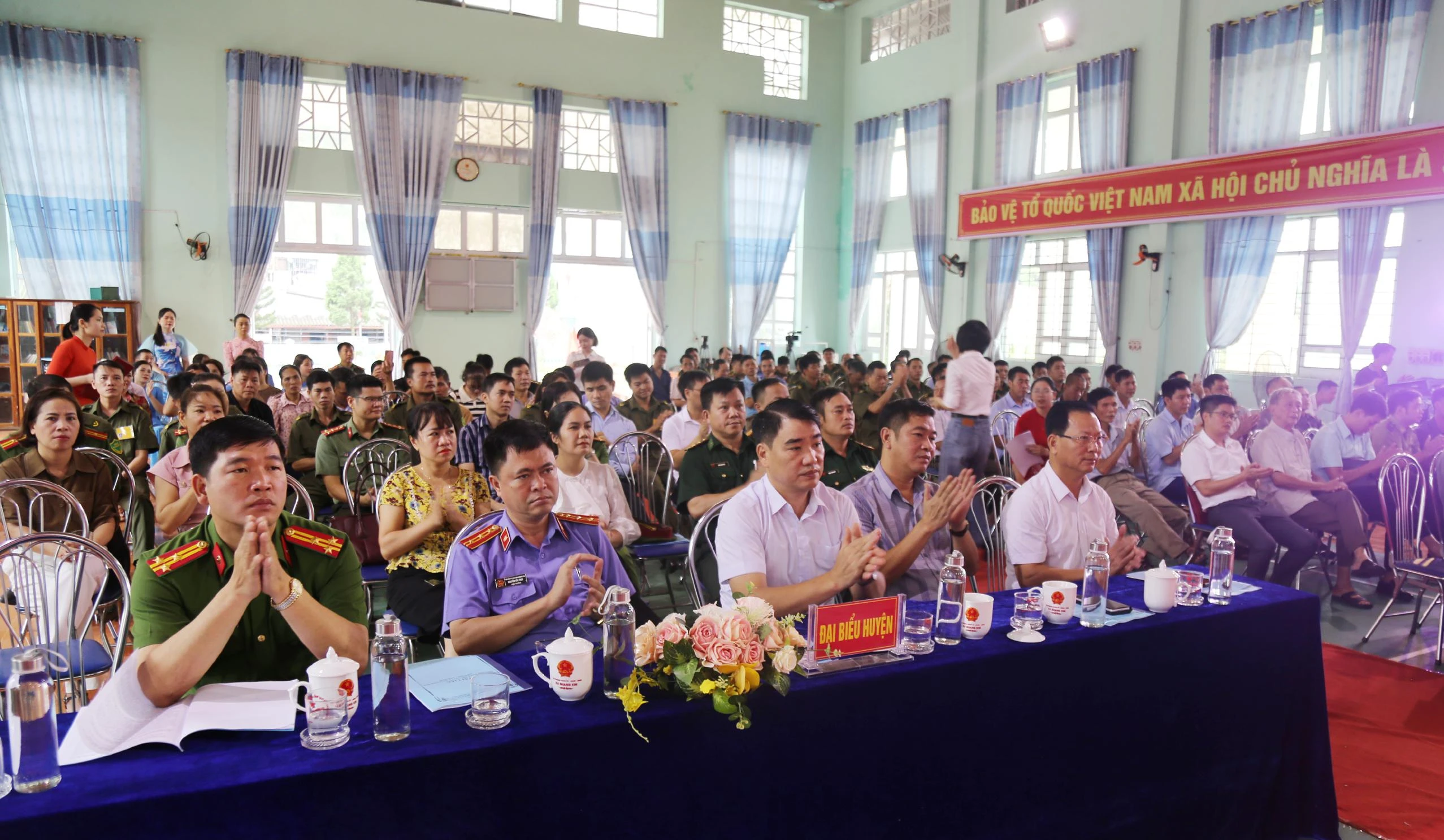 Các đại biểu dự ngày hội.