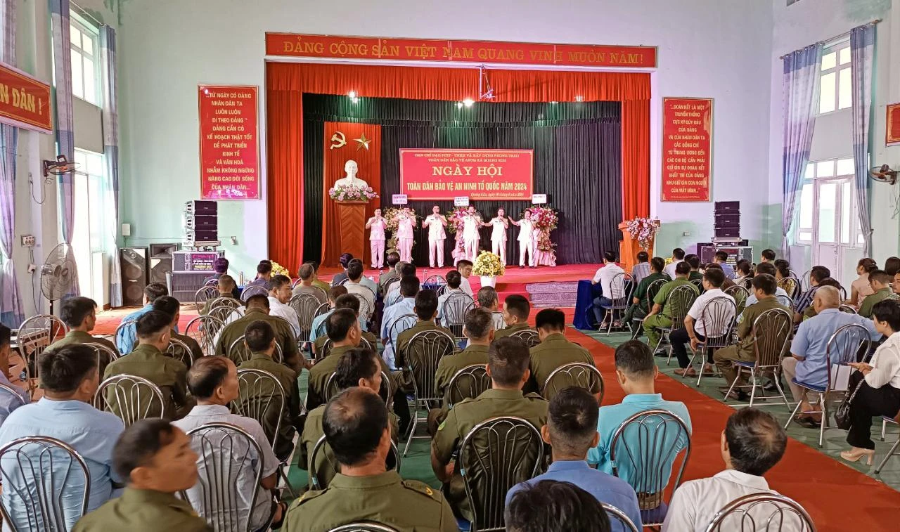 Quang cảnh ngày hội.