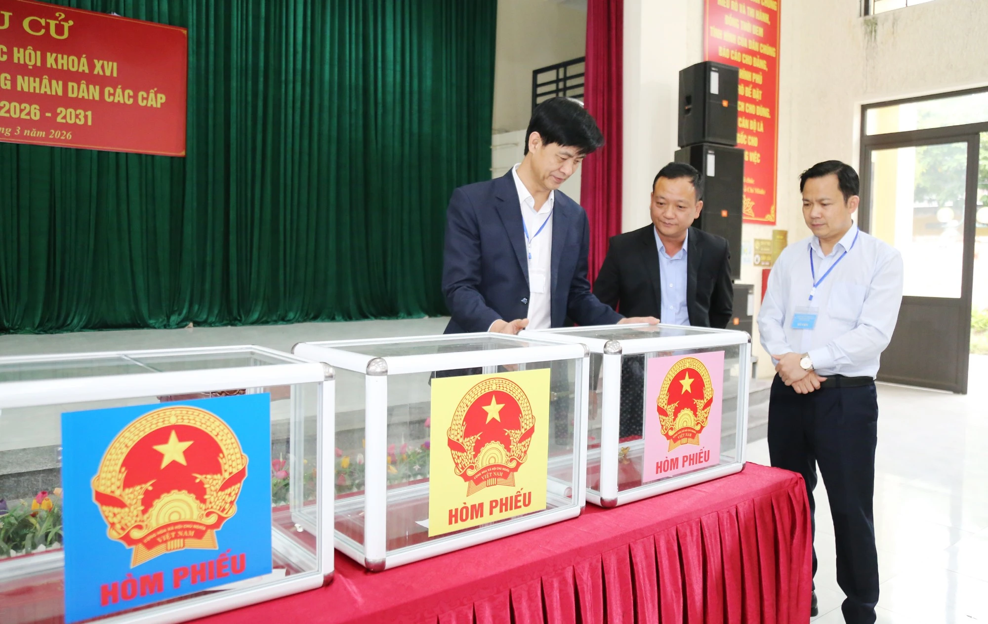 b3.jpg