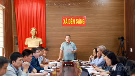 Phó Chủ tịch HĐND tỉnh Lý Bình Minh giám sát thực hiện Nghị quyết 57 tại xã Dền Sáng và phường Lào Cai