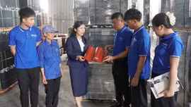 Gắn xây dựng Đảng với phát triển doanh nghiệp