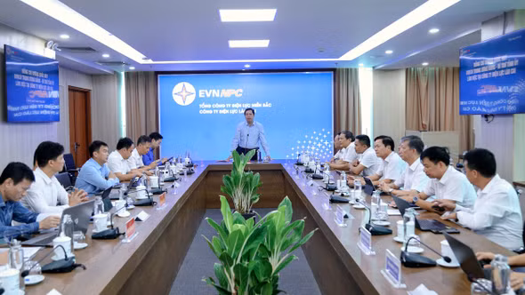 Bí thư Tỉnh ủy Dương Quốc Huy yêu cầu chủ động bảo đảm nguồn điện phục vụ phát triển kinh tế - xã hội