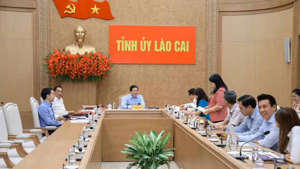 Thường trực Tỉnh ủy chỉ đạo hoàn thiện công tác chuẩn bị hai sự kiện chính trị - xã hội quan trọng