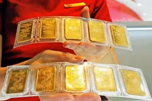 Giá vàng chiều nay 16/8: Vàng SJC giữ ngưỡng 144 triệu đồng/lượng bán ra