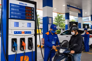 Thuế xăng dầu có thể được miễn thêm 3 tháng: Giá xăng từ 01/7 sẽ ra sao?