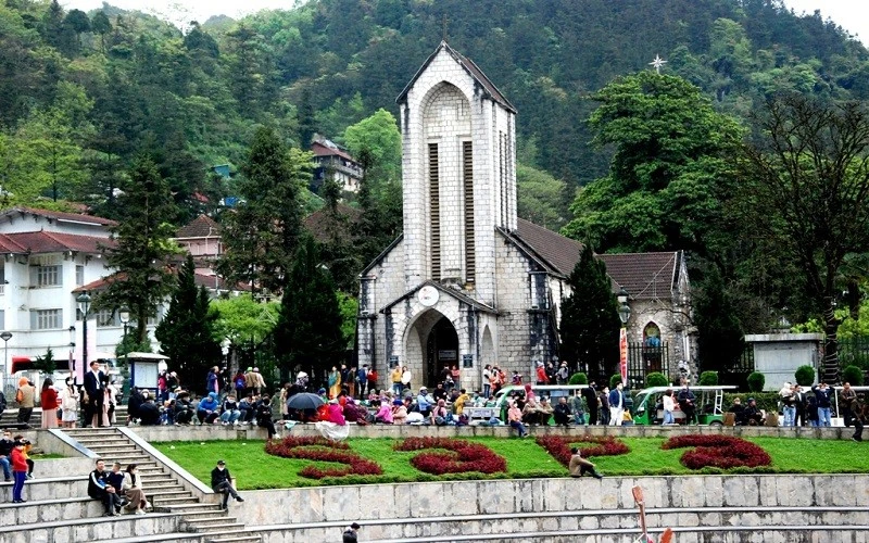 du-lich-lao-cai-1687752084.jpg