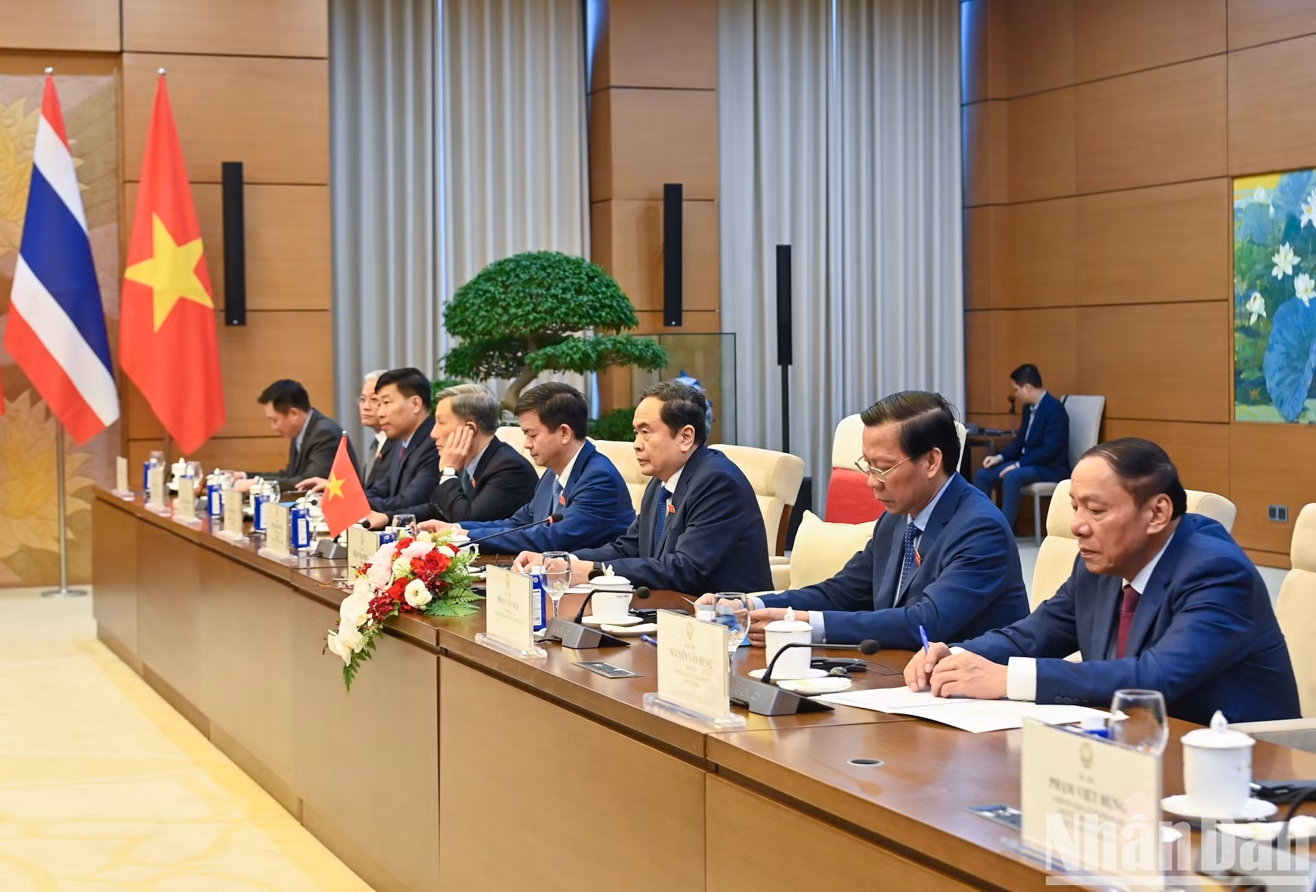 Chủ tịch Quốc hội Trần Thanh Mẫn và các đại biểu Việt Nam tại hội kiến. (Ảnh: DUY LINH)