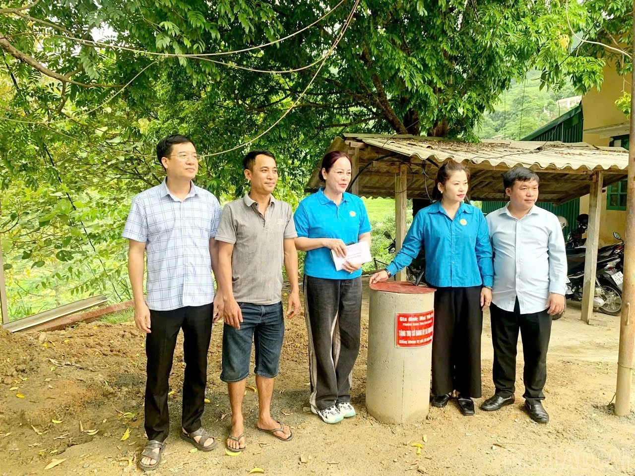 baolaocai-br_z7424987432589-e5a1bad34d9499bb6fd8f11632c28174.jpg