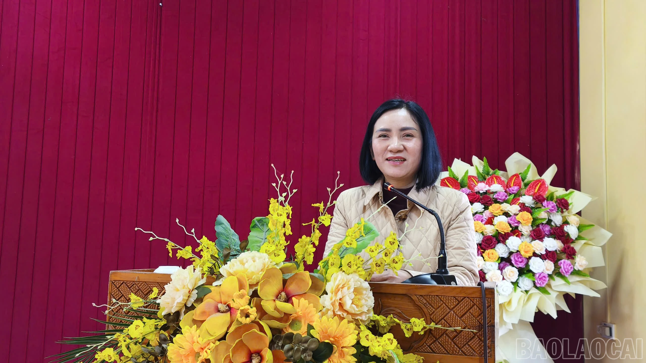 baolaocai-br_dong-chi-le-thi-thanh-binh-uy-vien-bch-dang-bo-tinh-pho-bi-thu-dang-uy-cac-co-quan-dang-tinh-phat-bieu-tai-chuong-trinh-trao-qua-tet.jpg