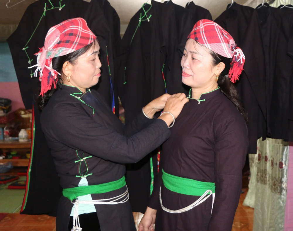 Phụ nữ Võ Lao giữ nghề truyền thống ảnh 8