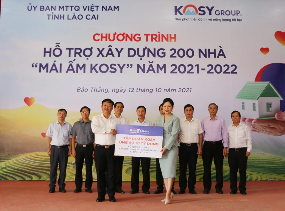 Tiếp nhận ủng hộ nhà “Mái ấm Kosy”.