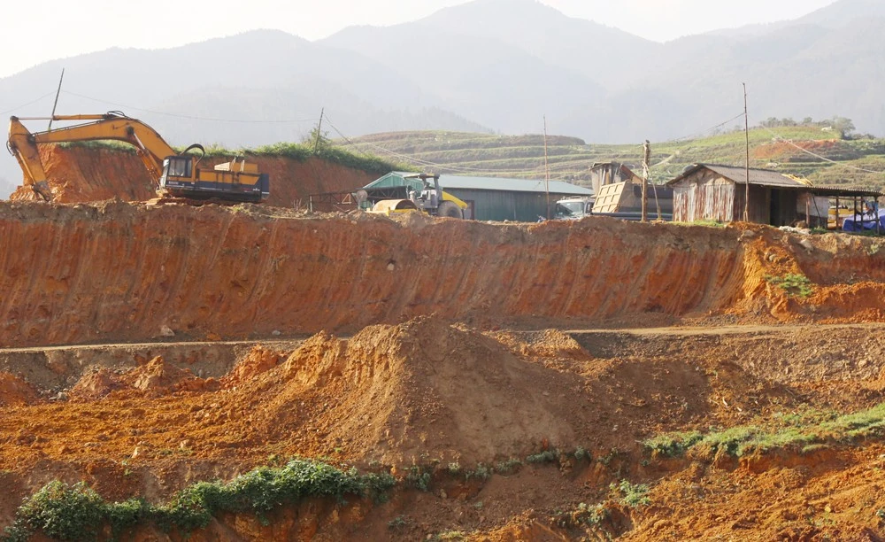 Bài 1: Đấu tranh cương quyết ảnh 1