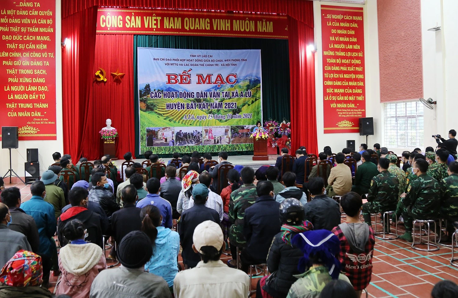 Sôi nổi các hoạt động dân vận ý nghĩa tại xã A Lù ảnh 2