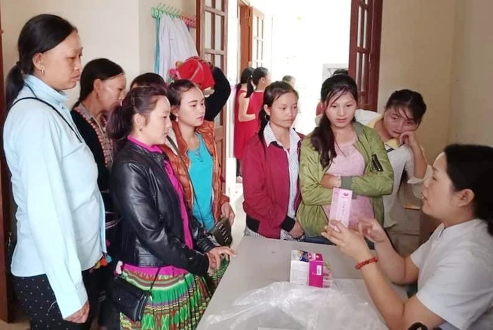 Văn Bàn nỗ lực xóa bỏ tập tục lạc hậu trong hôn nhân ảnh 1