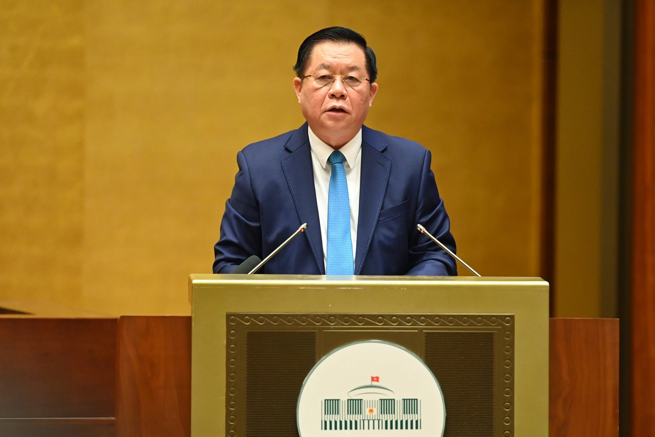 Bí thư Trung ương Đảng, Trưởng Ban Tuyên giáo Trung ương Nguyễn Trọng Nghĩa trình bày báo cáo tại Hội nghị.