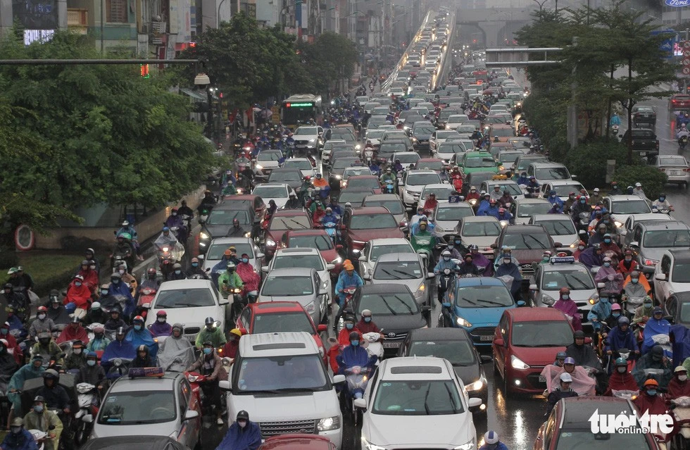 Thu phí xe vào nội đô Hà Nội, TP.HCM: Muốn thu thì giao thông công cộng phải tốt ảnh 1