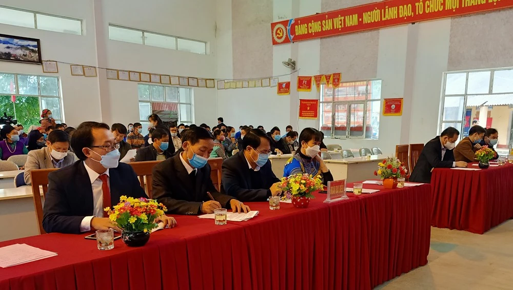 Chủ nhiệm Ủy ban Kiểm tra Tỉnh ủy Nguyễn Văn Phúc dự Ngày hội đại đoàn kết toàn dân tộc tại xã Bản Mế ảnh 2