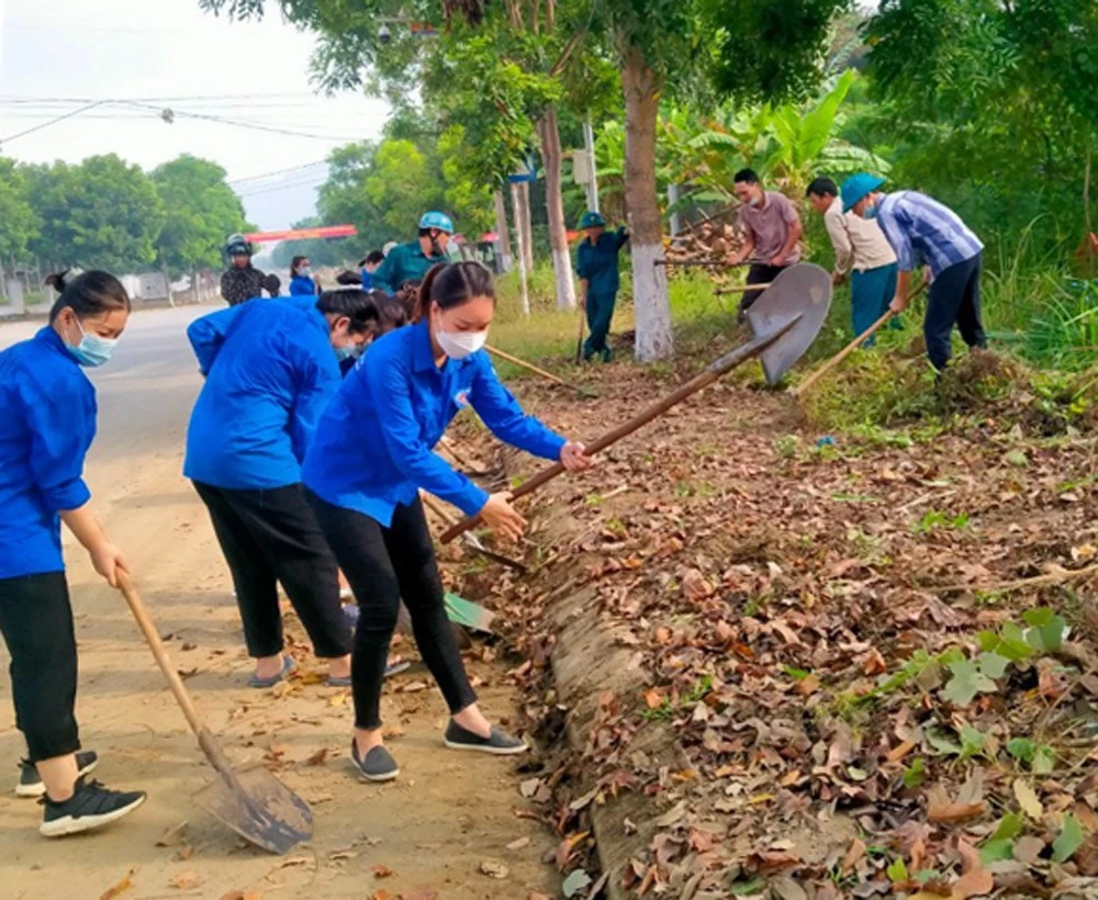 Thành đoàn Lào Cai ra quân “Ngày Chủ nhật xanh” lần thứ 4, năm 2021 ảnh 1