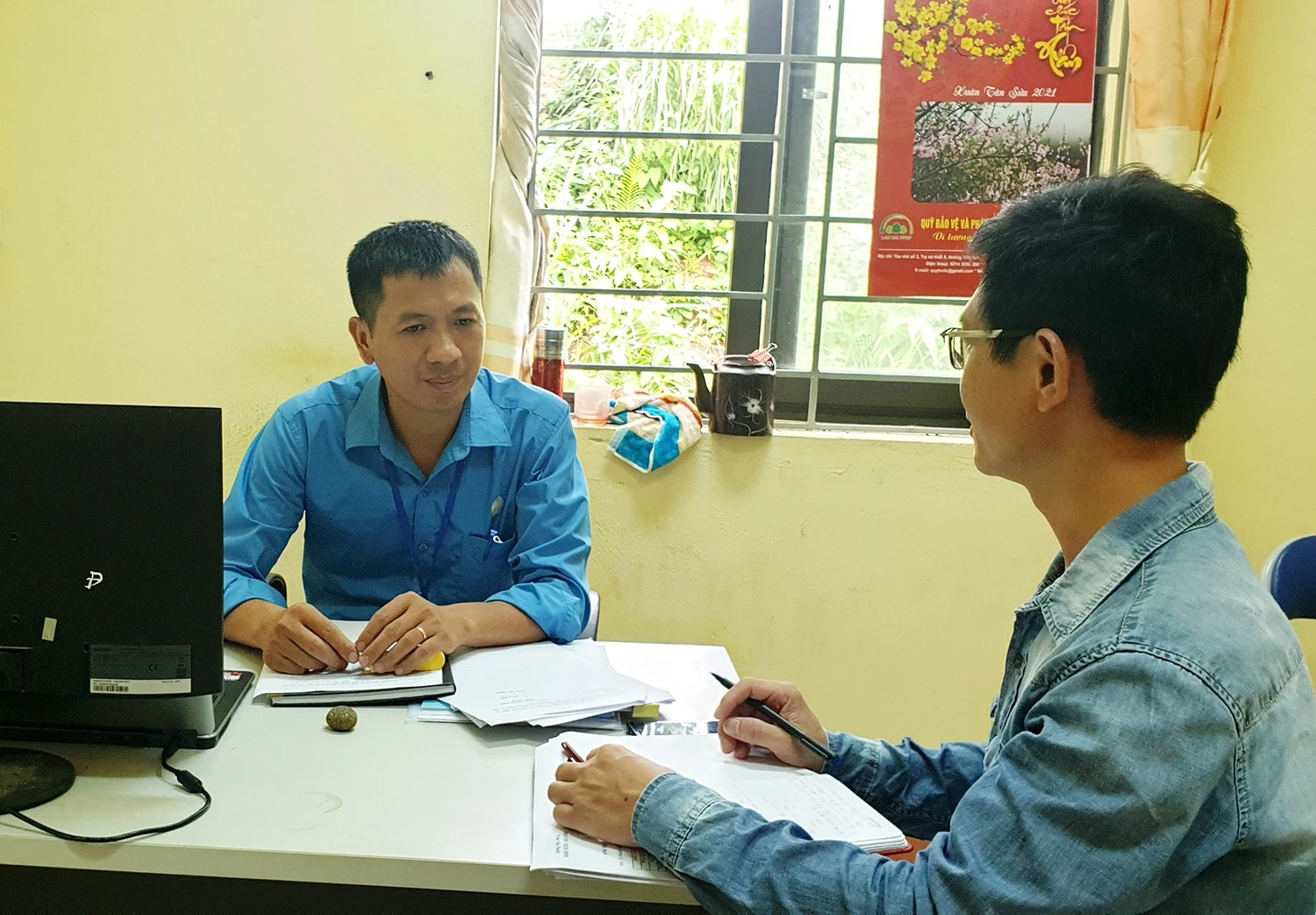 Bài 2: Nơi ít việc để làm ảnh 2
