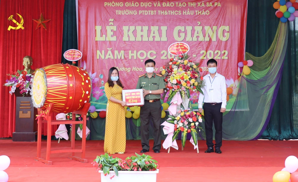 Lào Cai: Gần 228 nghìn học sinh dự Lễ khai giảng năm học mới ảnh 50