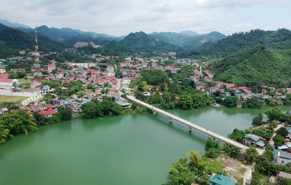 Cuộc “chạy đua” của 3 vùng kinh tế huyện Bảo Yên ảnh 1