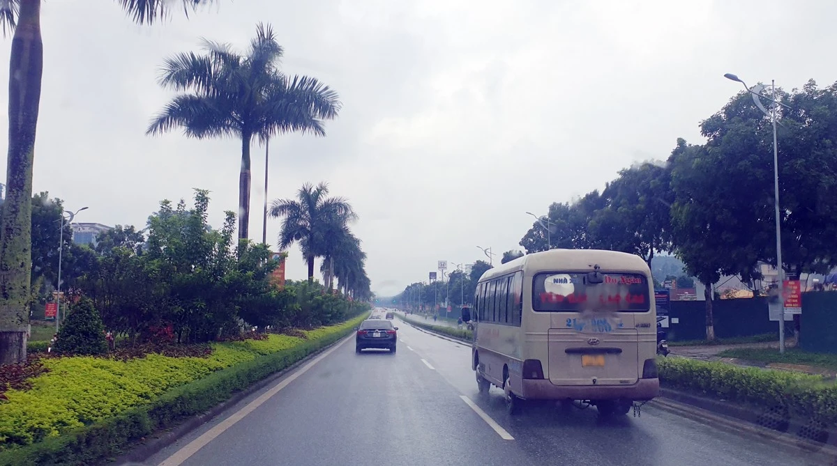 Từ 6h ngày 3/11/2021, tạm dừng hoạt động vận tải hành khách liên tỉnh bằng xe ô tô từ Lào Cai đi Điện Biên và ngược lại.