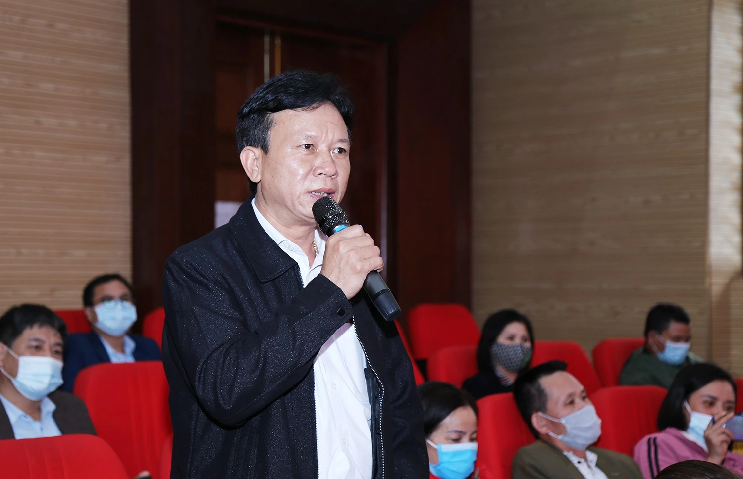 Đồng chí Trần Cẩm Tú, Ủy viên Bộ Chính trị, Bí thư Trung ương Đảng, Chủ nhiệm Ủy ban Kiểm tra Trung ương tiếp xúc cử tri huyện Bảo Thắng ảnh 4