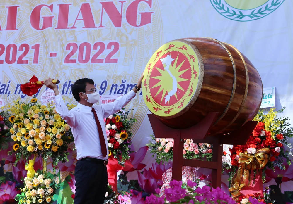 Lào Cai: Gần 228 nghìn học sinh dự Lễ khai giảng năm học mới ảnh 2
