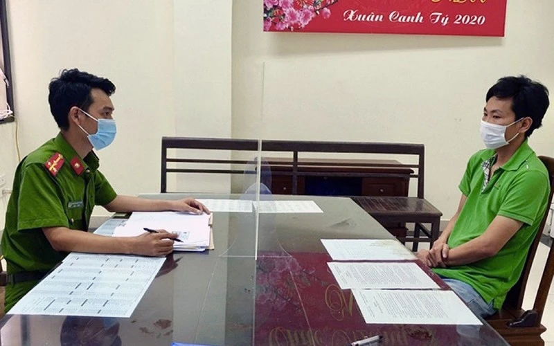 Ngăn chặn hành vi làm giả giấy đi đường, giấy xét nghiệm Covid-19 ảnh 1