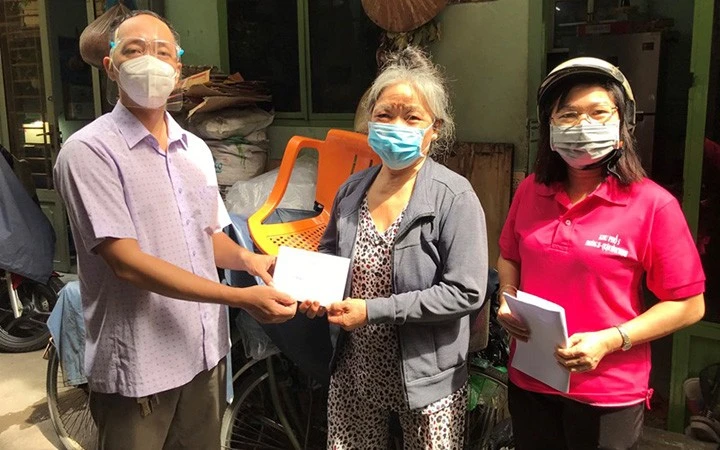 Chi trả hỗ trợ người dân theo Nghị quyết số 68 tại TP Hồ Chí Minh (Ảnh minh họa).