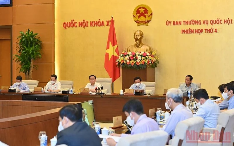 Tại phiên họp thứ tư, Uỷ ban Thường vụ Quốc hội cho ý kiến về việc chuẩn bị kỳ họp thứ hai Quốc hội khoá XV. Ảnh: Duy Linh