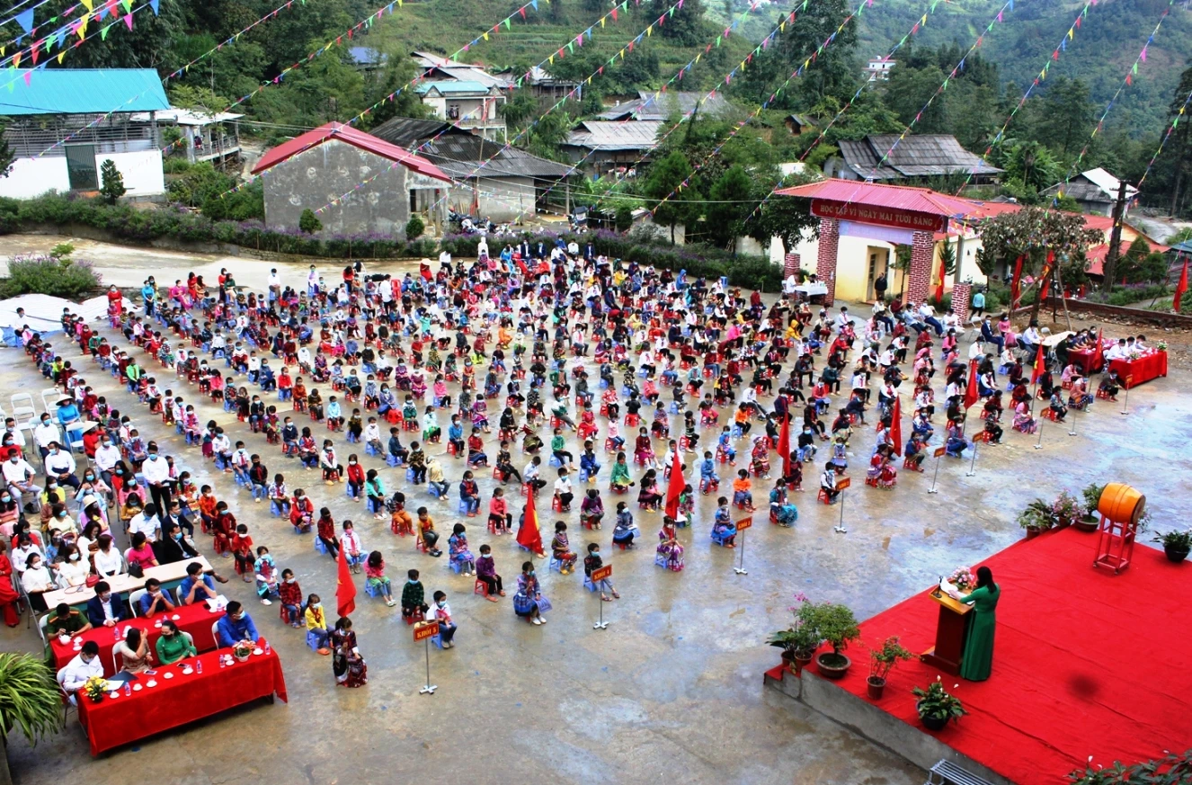 Quang cảnh Lễ khai giảng.