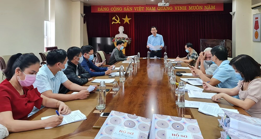 Trưởng Ban Tuyên giáo Tỉnh ủy Dương Đức Huy chủ trì cuộc họp.