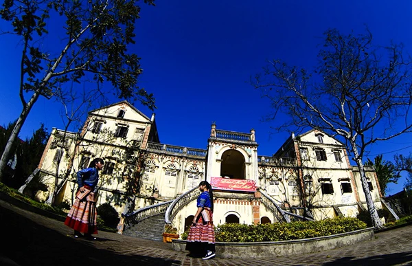 Vẻ đẹp dinh thự Hoàng A Tưởng ảnh 2