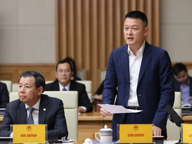 Chủ tịch HĐQT Tập đoàn Sun Group Đặng Minh Trường kiến nghị cần có đột phát về chính sách visa.
