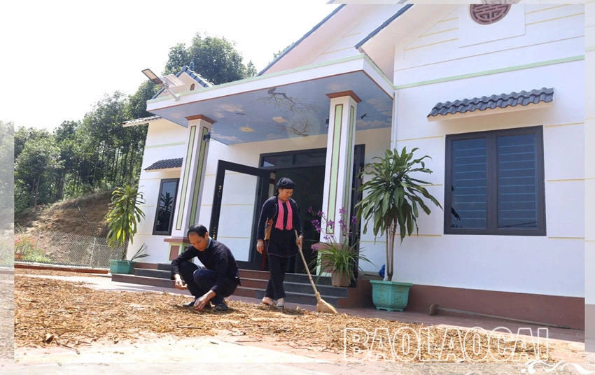 Về miền ấm no ảnh 2