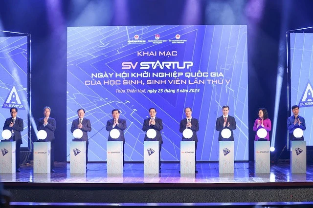 Thủ tướng nhắn nhủ thế hệ trẻ "dám nghĩ, dám làm, dám khởi nghiệp, đổi mới sáng tạo" ảnh 1