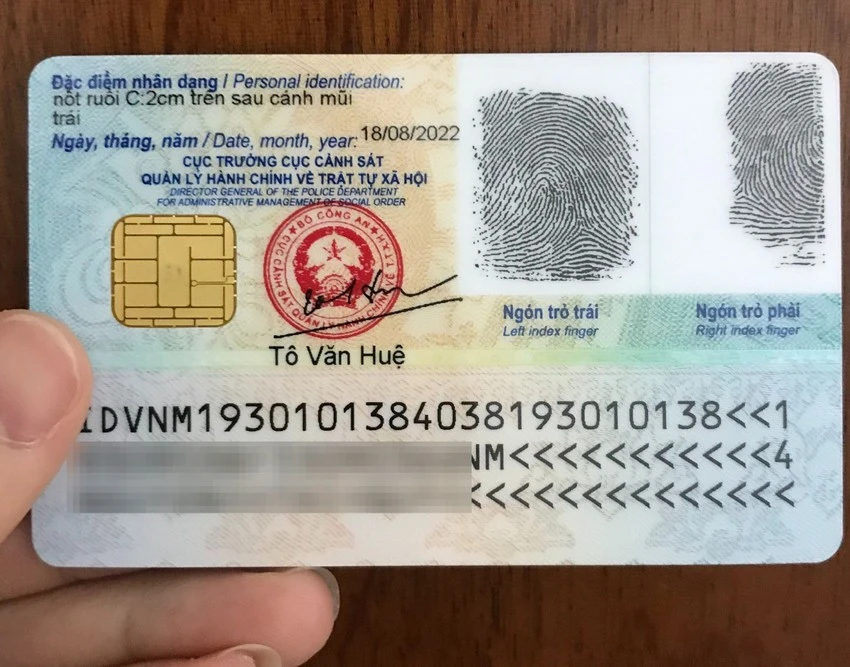 Đổi mẫu thẻ căn cước công dân mới, người dân có phải đi đổi lại? ảnh 1