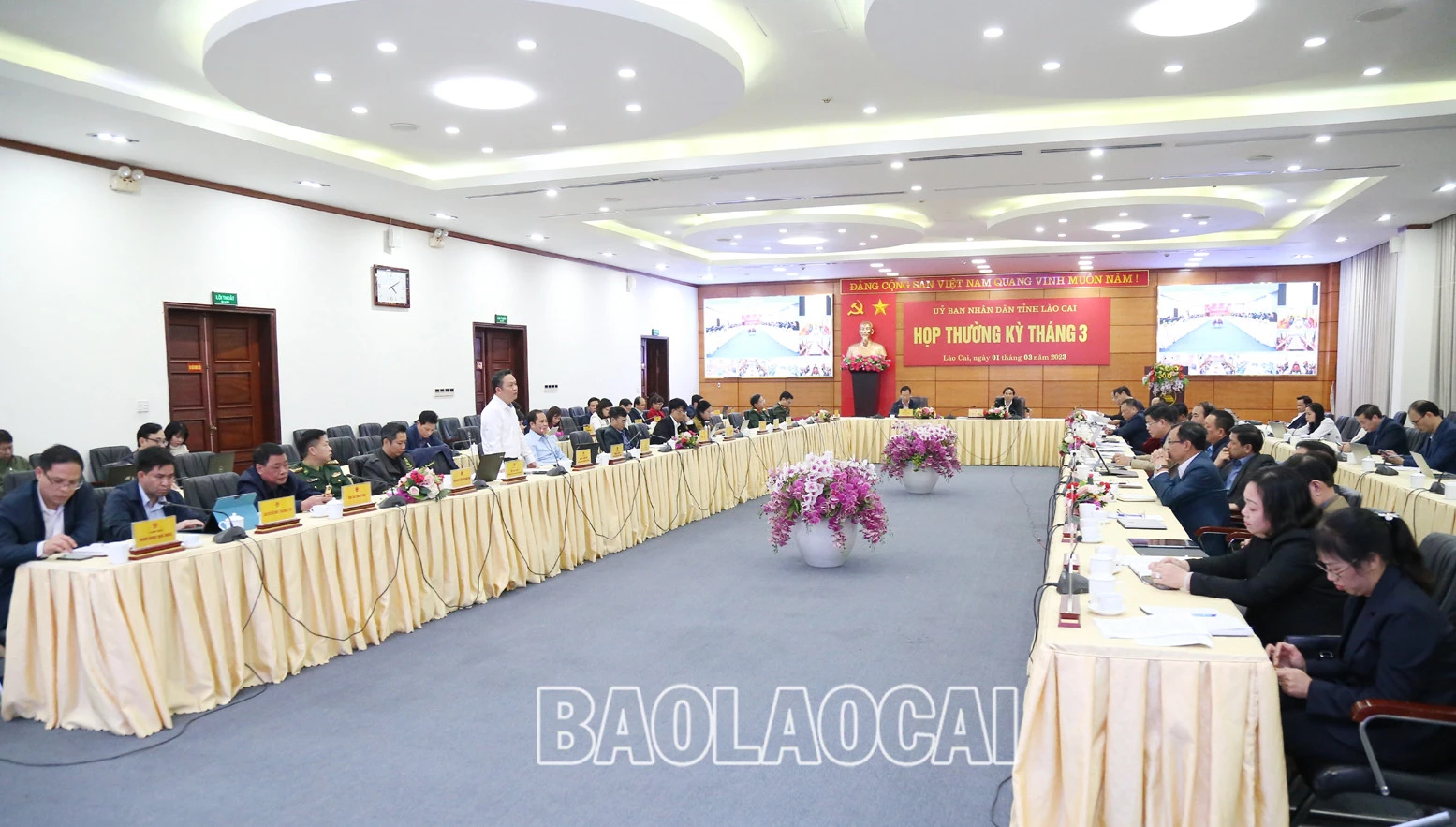 Quang cảnh phiên họp tại điểm cầu tỉnh.