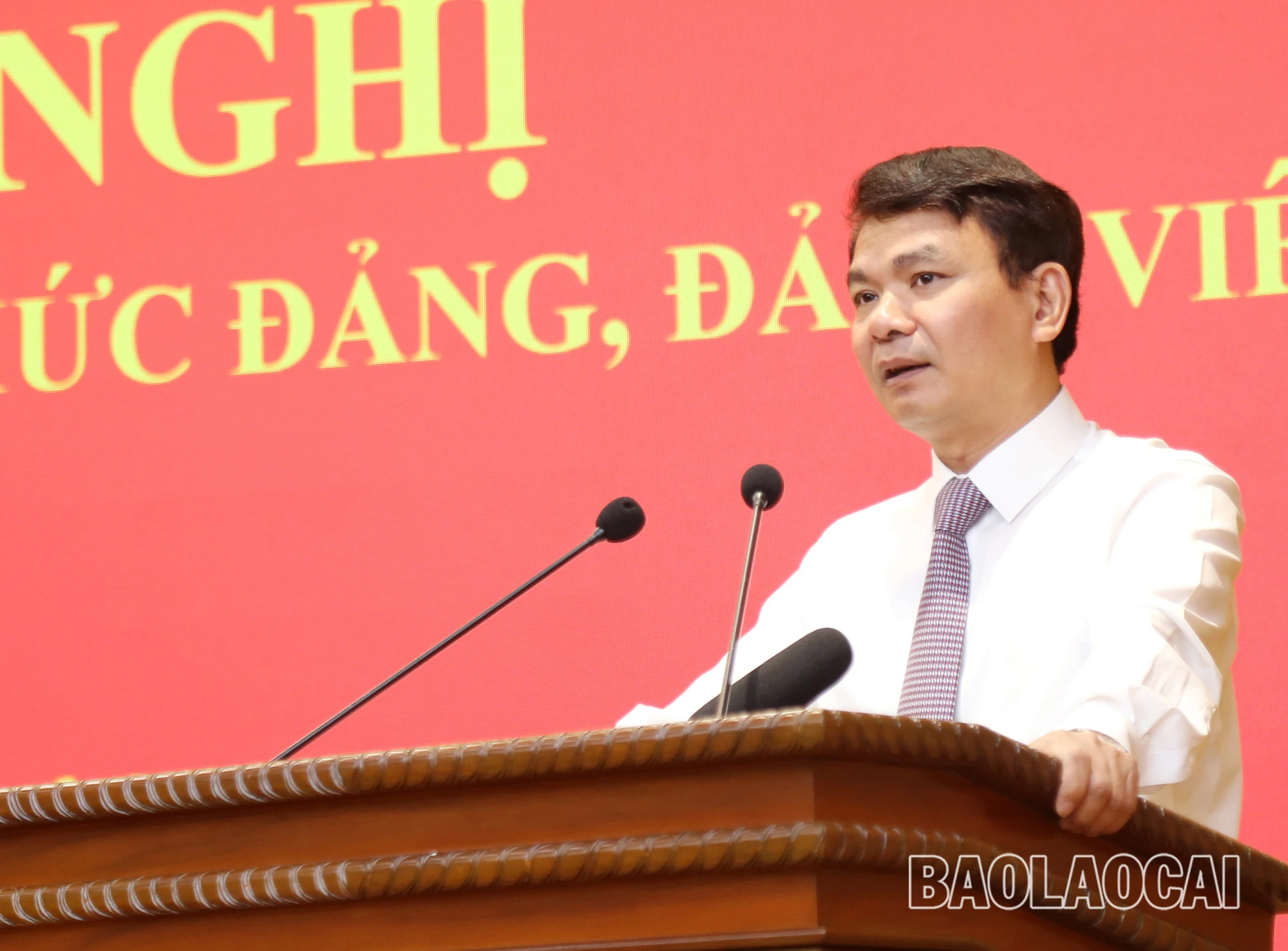 Bí thư Tỉnh ủy Đặng Xuân Phong phát biểu tại hội nghị.