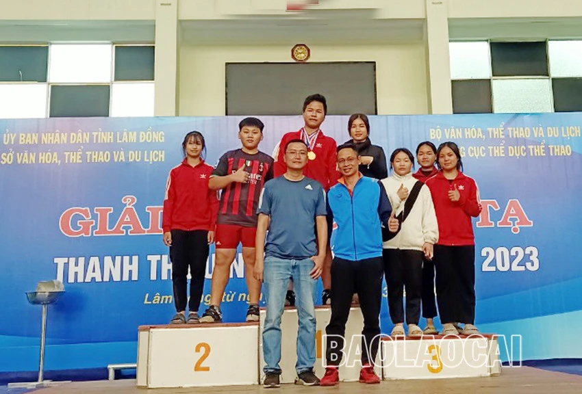  Lào Cai thắng lớn tại Giải Vô địch cử tạ thanh, thiếu niên quốc gia ảnh 1