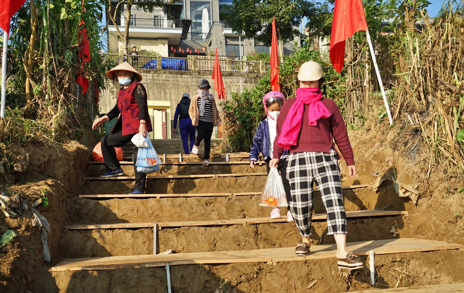Thành phố Lào Cai tổ chức Ngày hội bảo vệ môi trường, thả giống phóng sinh ảnh 5