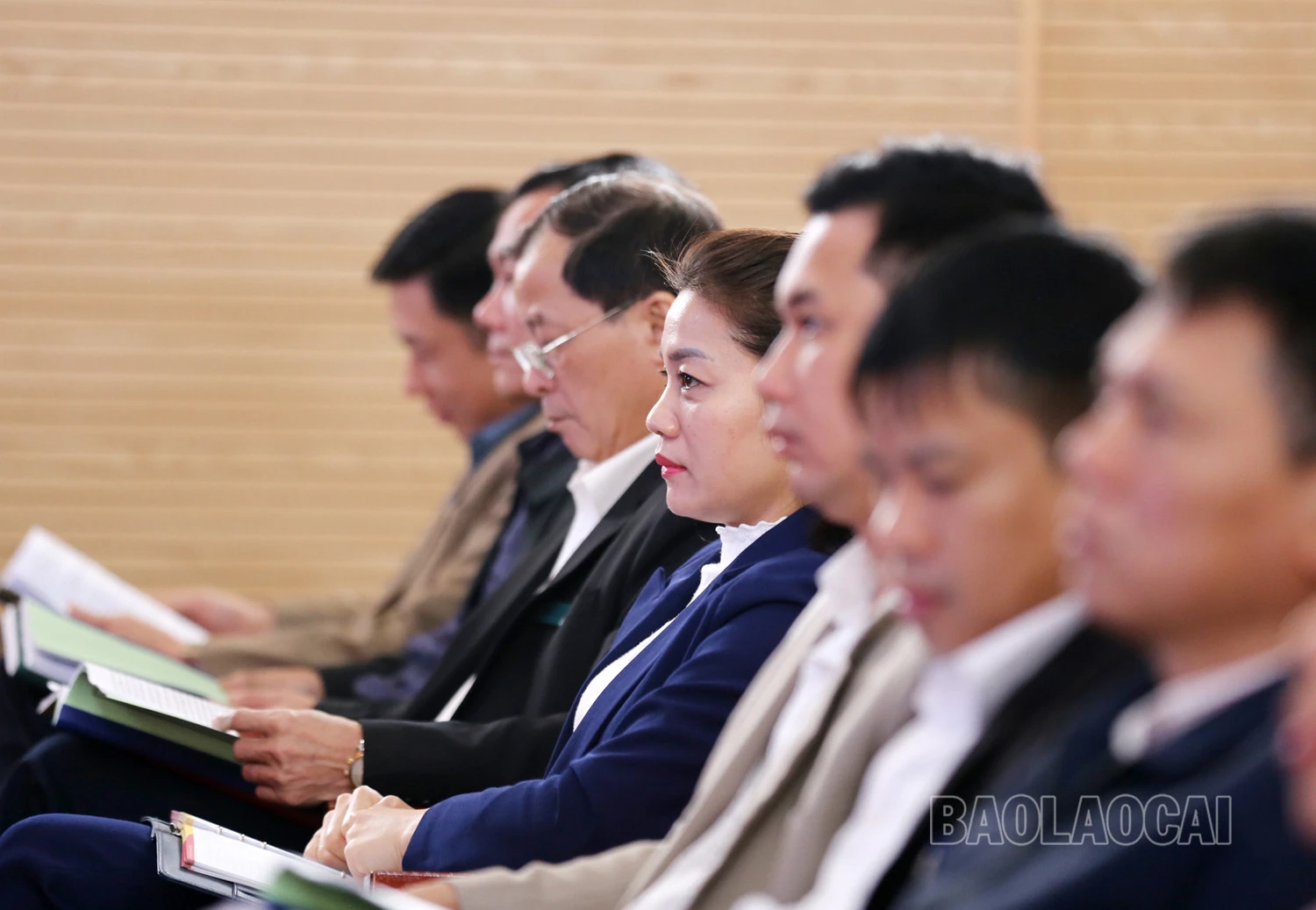 Hơn 100 đại biểu tham gia hội nghị.