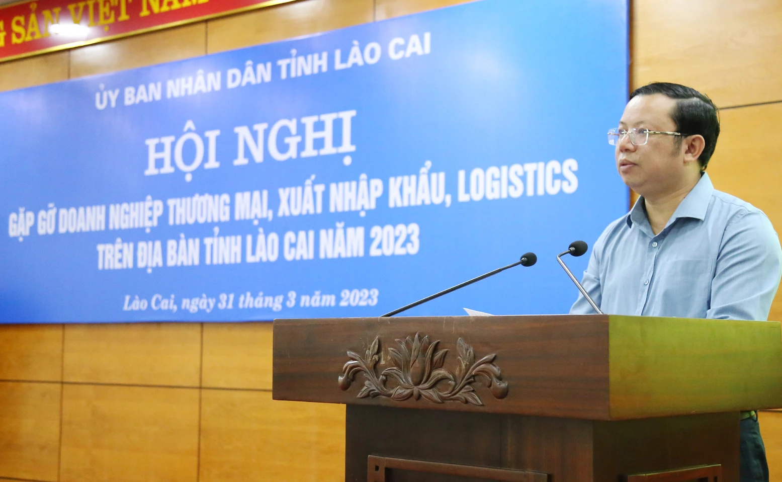 UBND tỉnh gặp gỡ doanh nghiệp thương mại, xuất - nhập khẩu, logistics ảnh 2