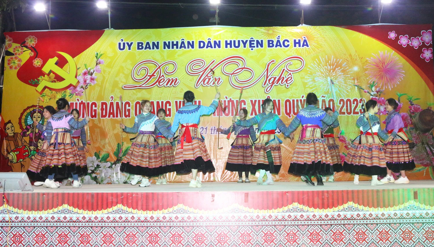 Tưng bừng chương trình nghệ thuật đón giao thừa Xuân Quý Mão 2023 ảnh 14