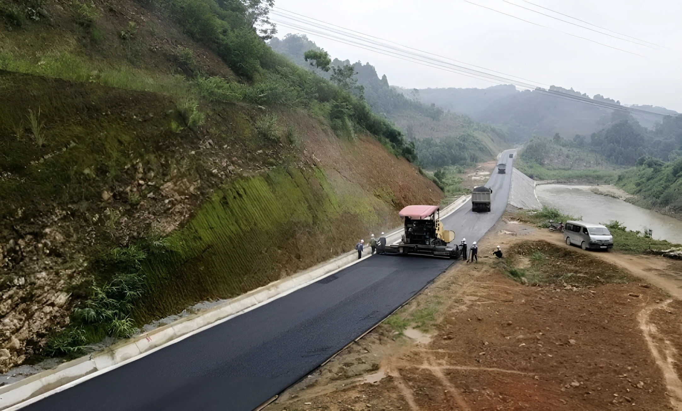 Điều chỉnh chủ trương đầu tư Dự án xây dựng đường nối cao tốc Nội Bài – Lào Cai đến thị xã Sa Pa ảnh 2